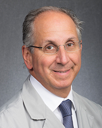 Loyola Medicine cardiothoracic surgeon Jeffrey Schwartz, MD