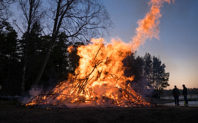 Teen Bonfires Can Cause Serious Injuries Warns Loyola Medicine Burn Surgeon